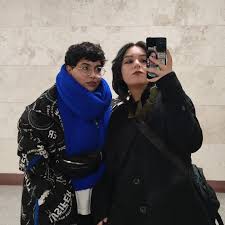 عکس نیلوفر مسعود با خانواده